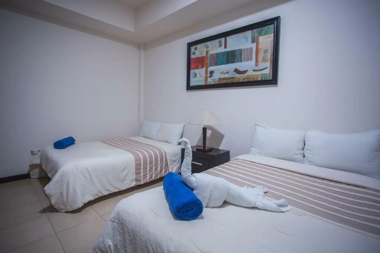 *** Hotel San Pedro Hotel, 5Ta Avenida Playa del Carmen Mexico