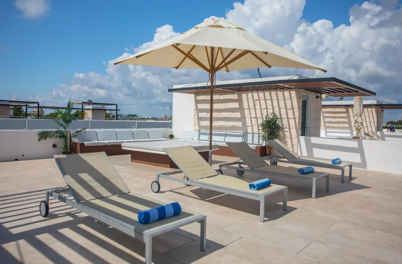 San Pedro Hotel, 5Ta Avenida Playa del Carmen Mexico