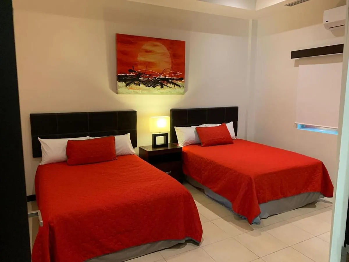 San Pedro Hotel, 5Ta Avenida Playa del Carmen Mexico