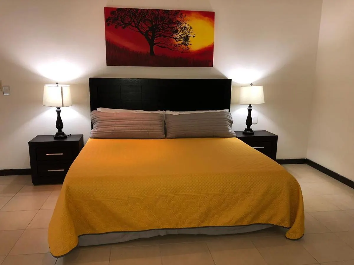 San Pedro Hotel, 5Ta Avenida Playa del Carmen