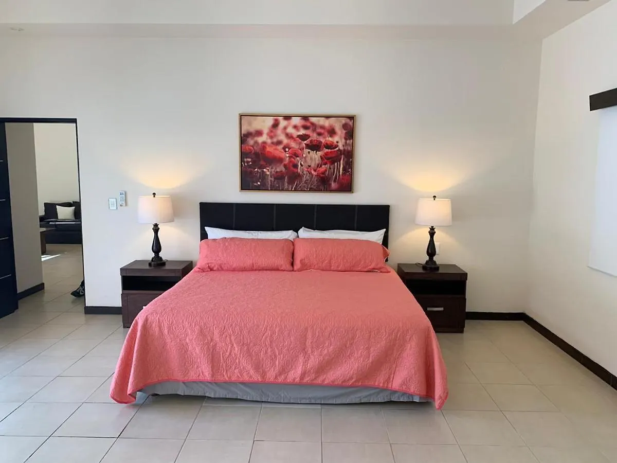 San Pedro Hotel, 5Ta Avenida Playa del Carmen Mexico